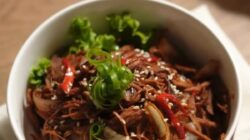 Menggugah Selera dengan Resep Ayam Suwir Teriyaki
