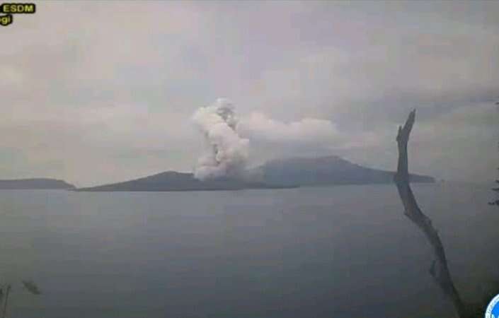 BNPB Beri Himbauan kepada Masyarakat Terkait Erupsi Gunung Anak Krakatau