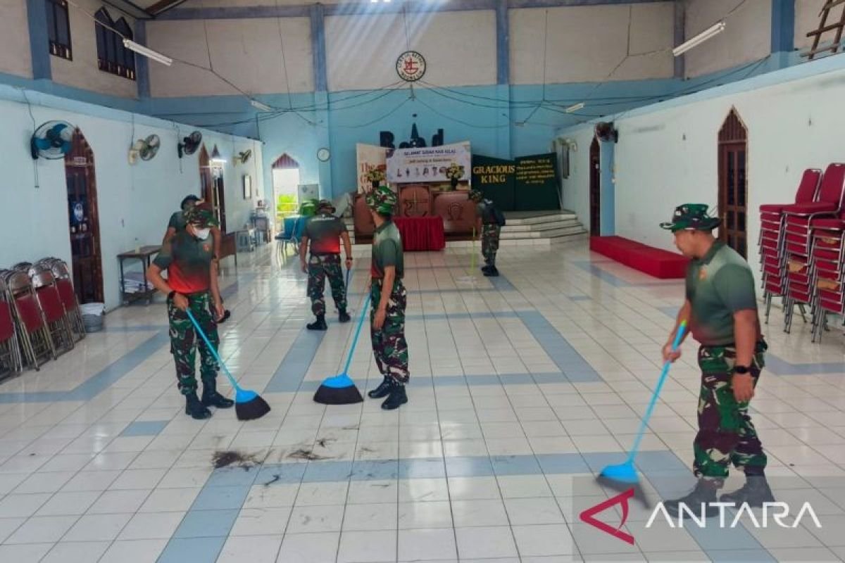 Aksi Sosial Brigade Parako 1 TNI AU di Bekasi