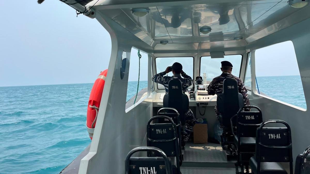 Pencarian Lima Jurnalis Hilang di Perairan Selat Sunda
