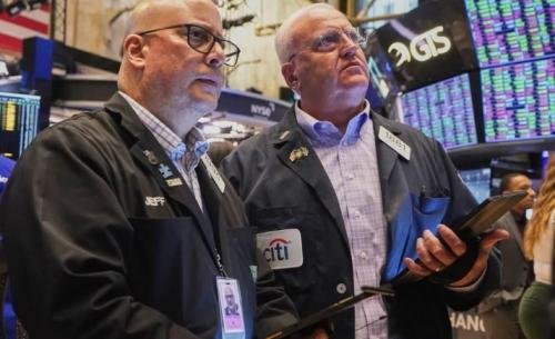 Dampak Inflasi Terhadap Pasar Saham dan Suku Bunga