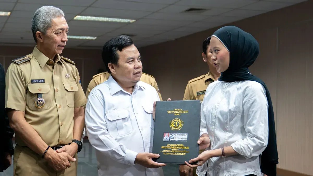 Pentingnya Program Tebus Ijazah bagi Pelajar di Bogor