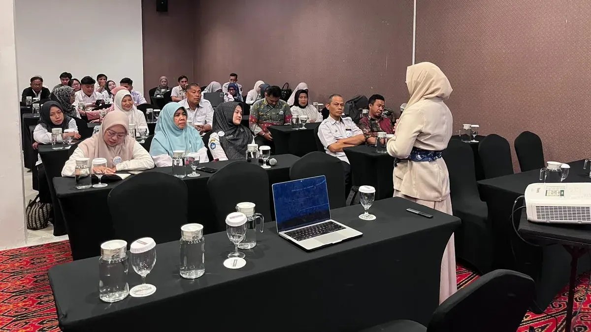 Program Edukasi Berbasis Kecerdasan Buatan di Makassar
