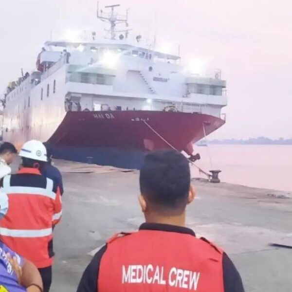 Kedatangan MV Haida di Banjarmasin: Memulangkan Penumpang Selamat