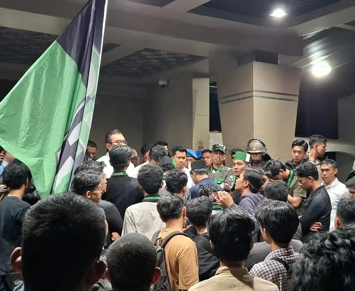 Aksi Mahasiswa di Makassar: Menuntut Transparansi Sumber Daya BBM
