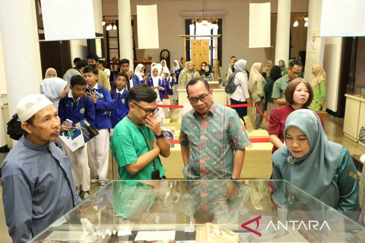 Mendorong Kesadaran Literasi Melalui Kunjungan Perpustakaan Nasional