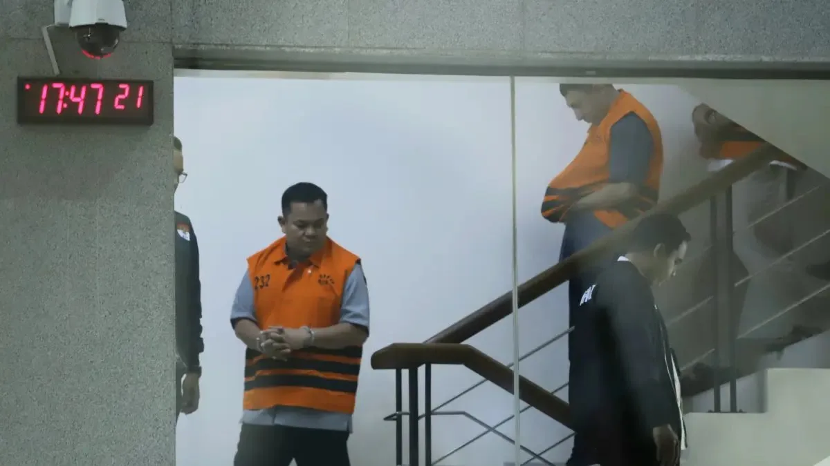 Temuan Mencurigakan dalam Penggeledahan BPN Mojokerto Temuan Mencurigakan dalam Penggeledahan BPN Mojokerto