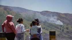 Keputusan Aman dalam Aktivitas Wisata Gunung Api