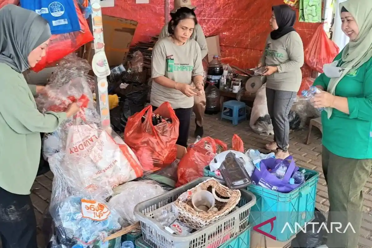 Transformasi Limbah Plastik Menjadi Energi di Bekasi
