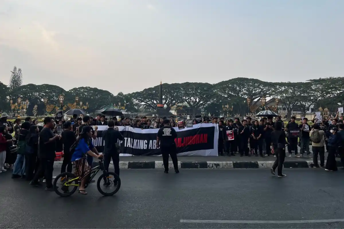 Menghormati Kenangan: Peringatan Tragedi Kanjuruhan di Malang