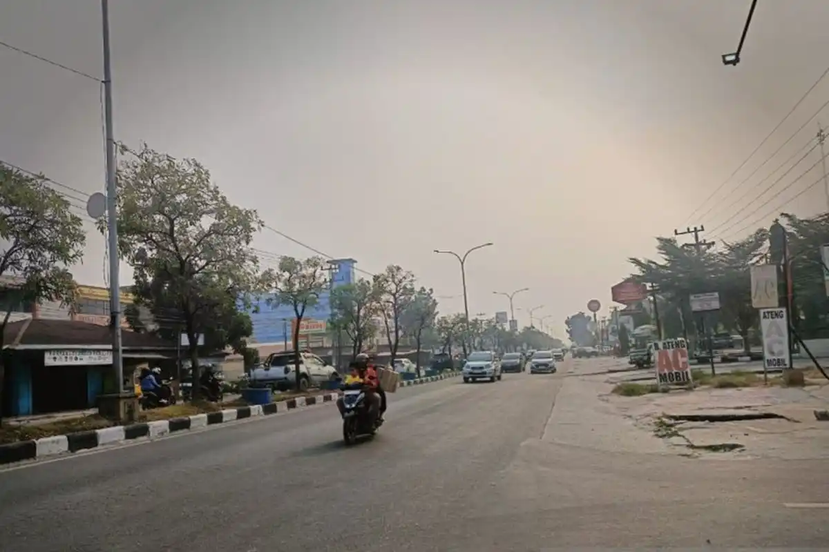 Kabut Asap Membatasi Jarak Pandang, Enam Penerbangan di Bandara Sultan Thaha Tertunda