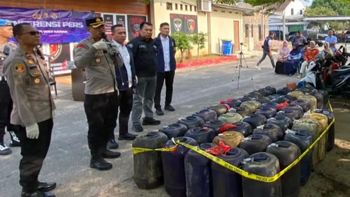 Polisi Ungkap Penimbunan Bio Solar Subsidi di Way Kanan, Dua Tersangka Diamankan