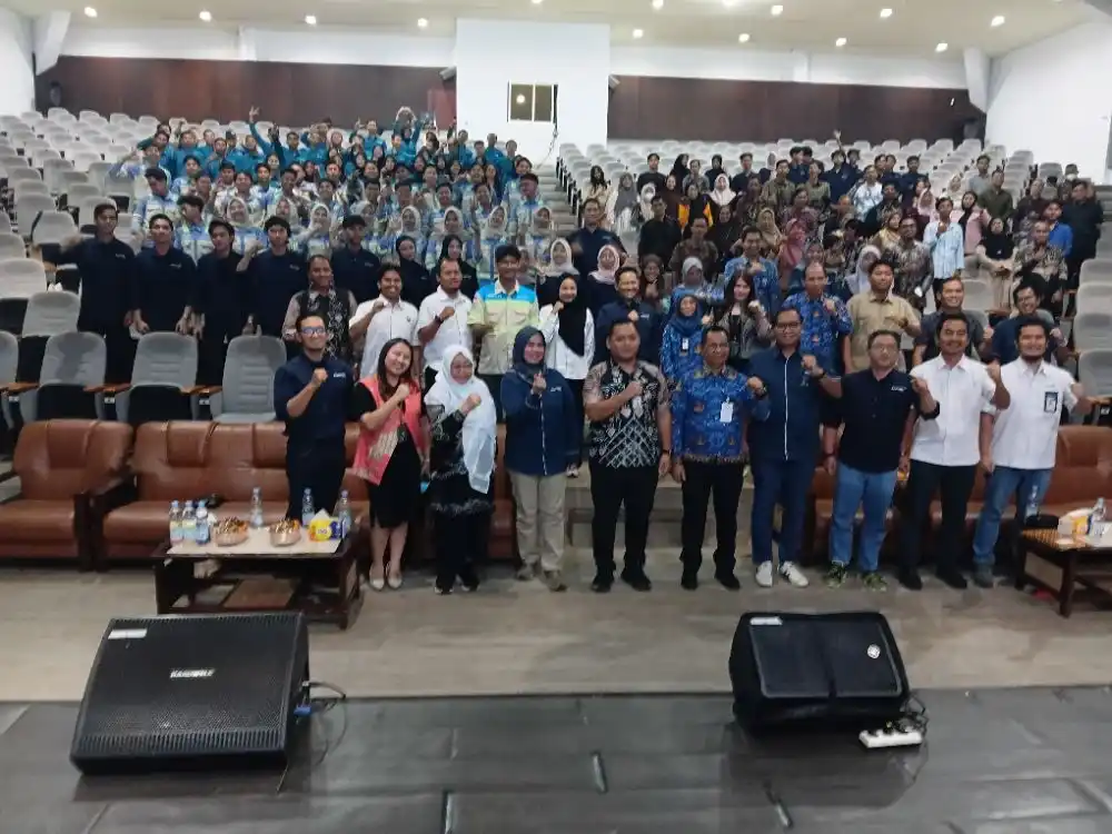 30 Mahasiswa Penerima Beasiswa IBFL Generasi Pertama