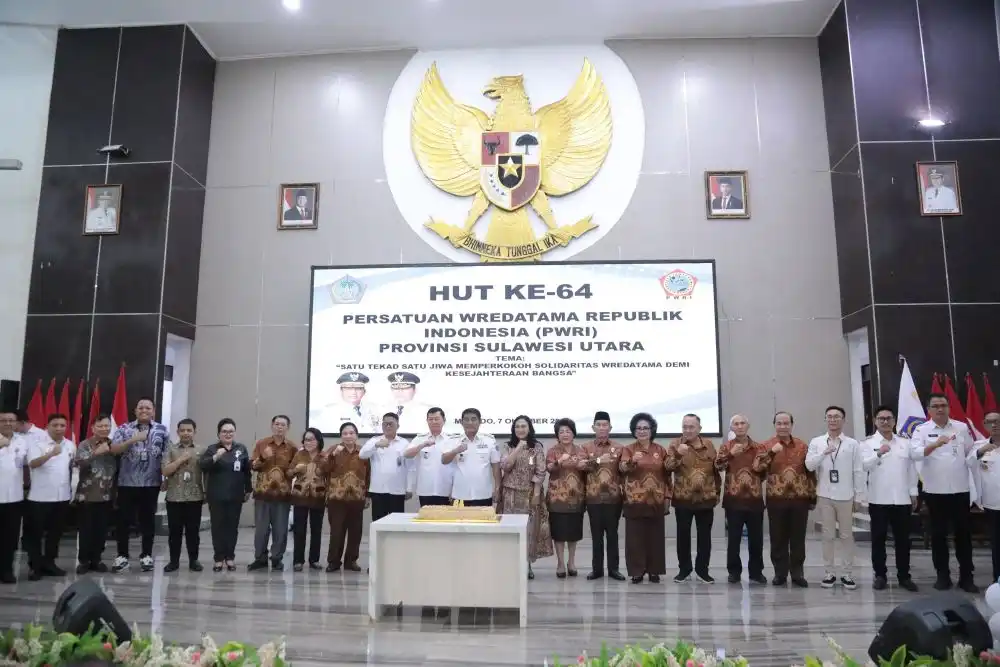 Peringatan HUT ke-64 PWRI Sulawesi Utara, Rendy Mangkat Sampaikan Penghormatan bagi Para Purnabakti