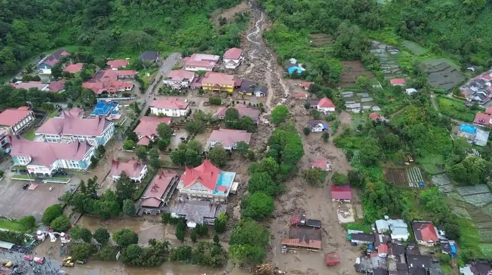 Padang Diterjang Banjir Parah, Athari Gauthi Minta Keselamatan Anak-Anak dan Lansia Diprioritaskan