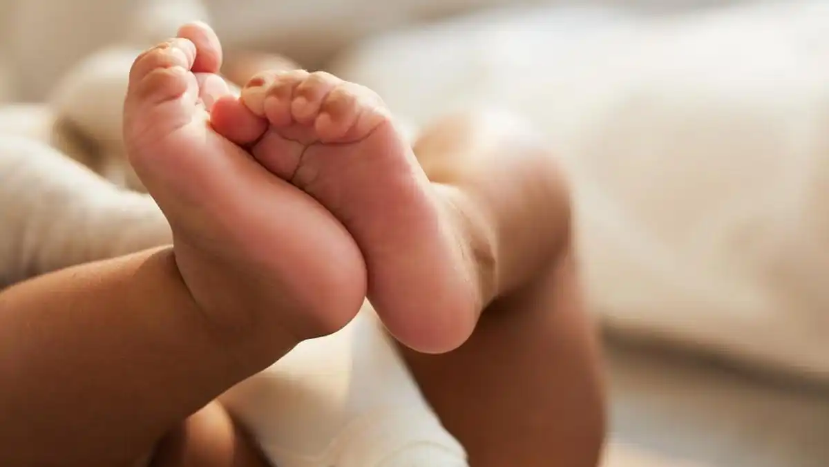 Bayi Alena Dikabarkan Meninggal Usai Dirawat Kritis, Dokter Jelaskan Risiko Telur Mentah