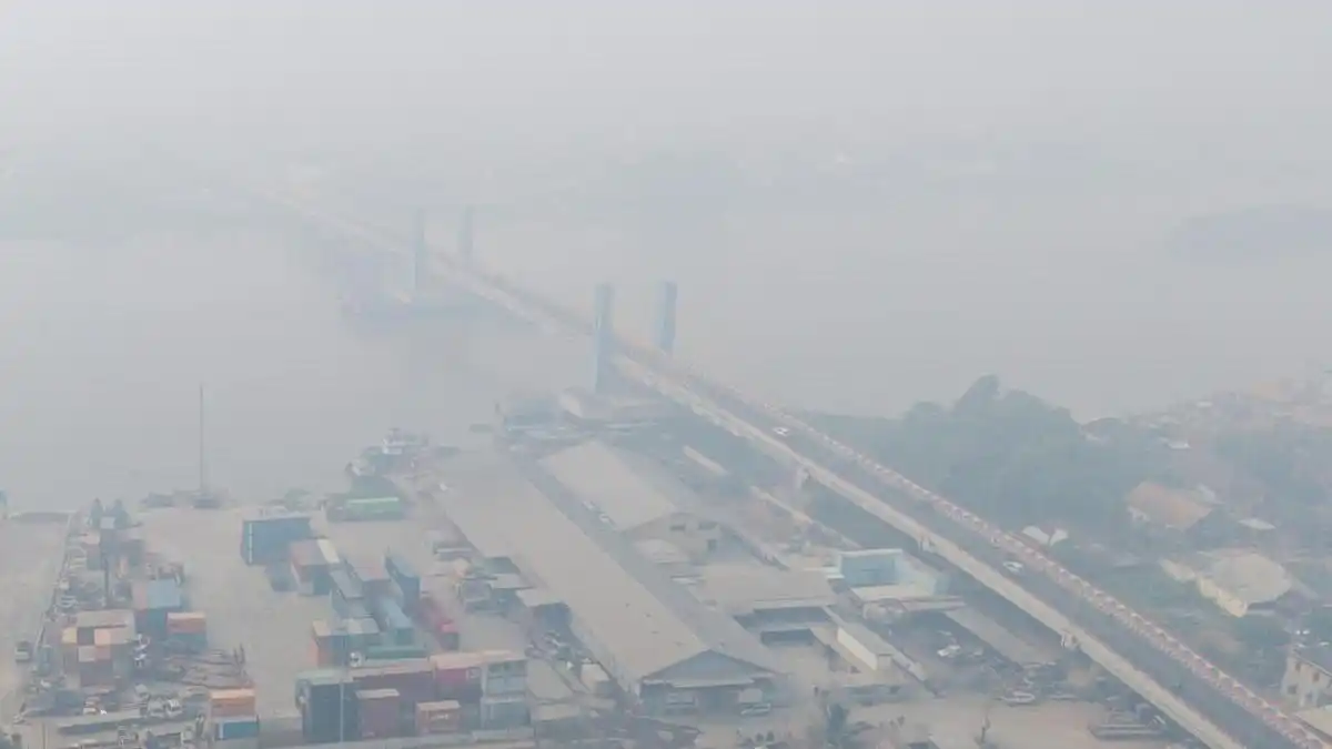 Kabut Asap Karhutla Memburuk, Kualitas Udara Palembang Masuk Level Berbahaya