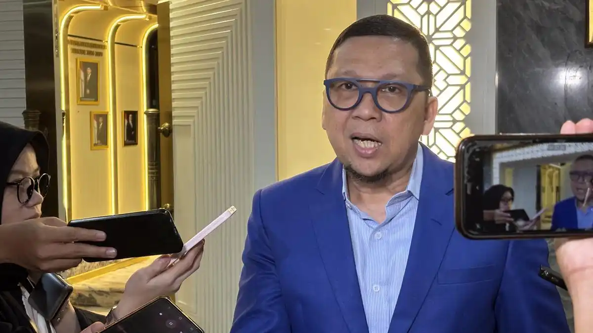 DPR Minta Asal-Usul Pasal Syarat Pendidikan dalam PKPU Gibran Dibuka