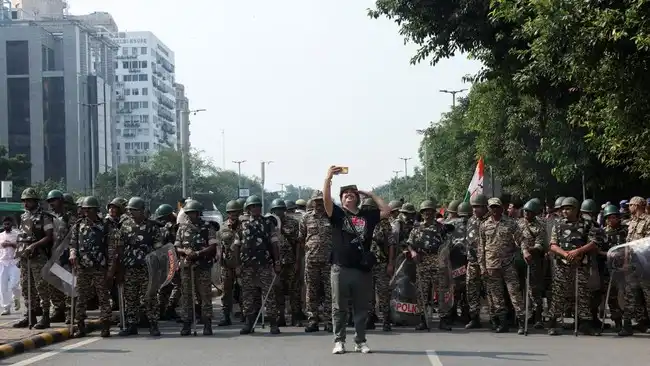 Enam Stasiun Metro Delhi Ditutup Saat Oposisi Gelar Protes Revisi Daftar Pemilih