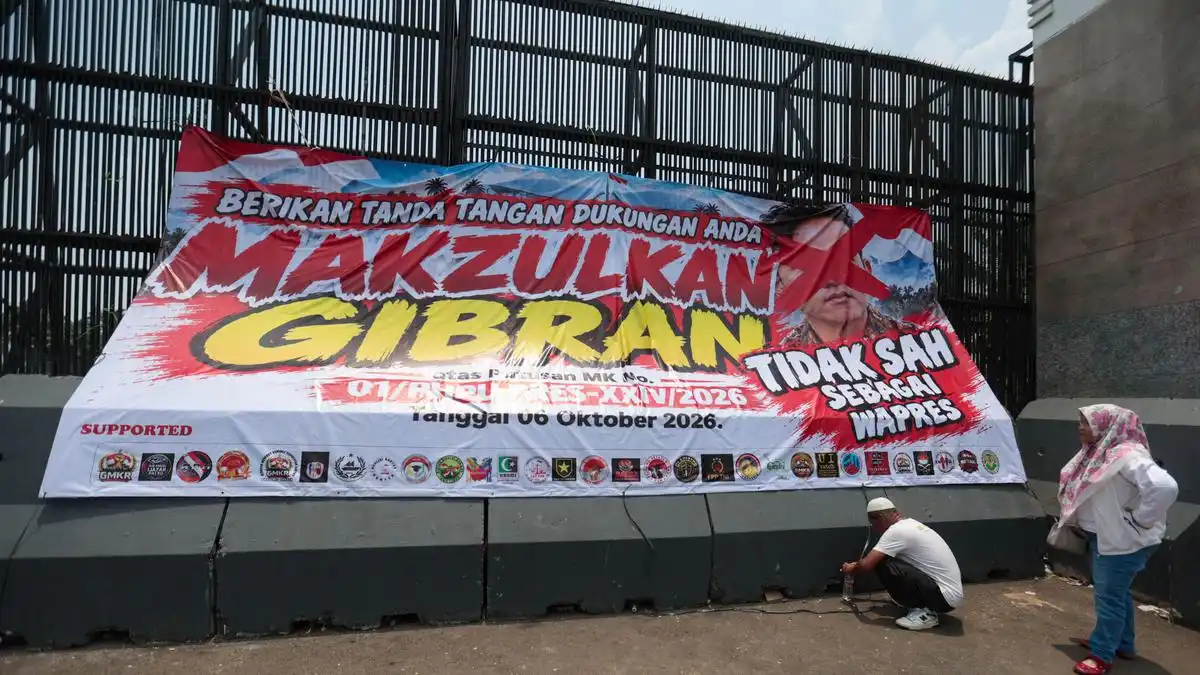 Aksi KNPRI di Depan DPR Dorong Tindak Lanjut Pemakzulan Gibran
