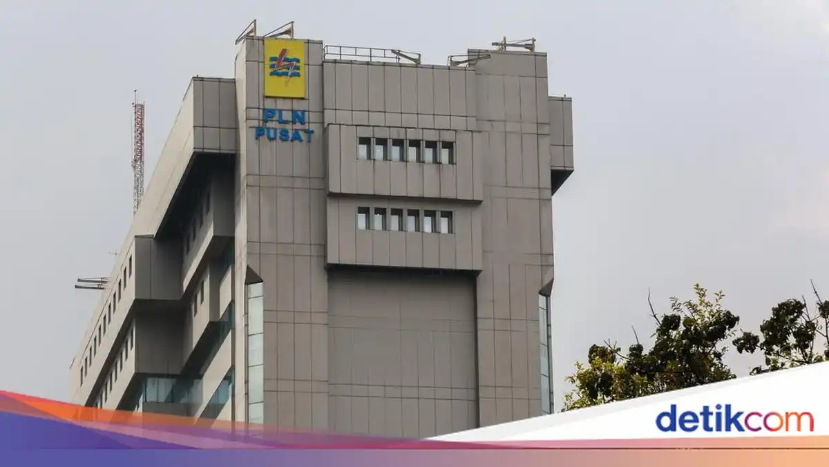 Suroso Isnandar Pimpin PLN saat Pemulihan Listrik Batam Berlangsung