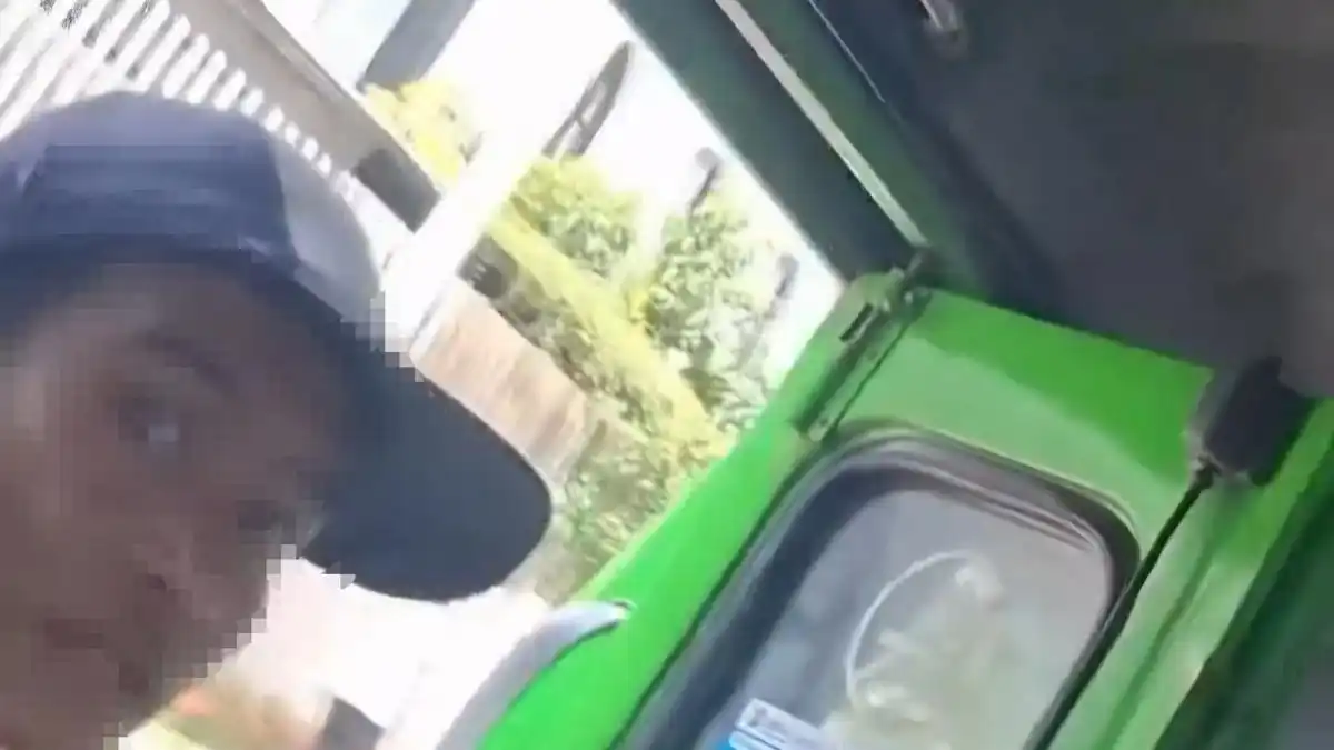 Pengamen yang Viral karena Minta Uang dari Penumpang Angkot Diamankan di Bogor