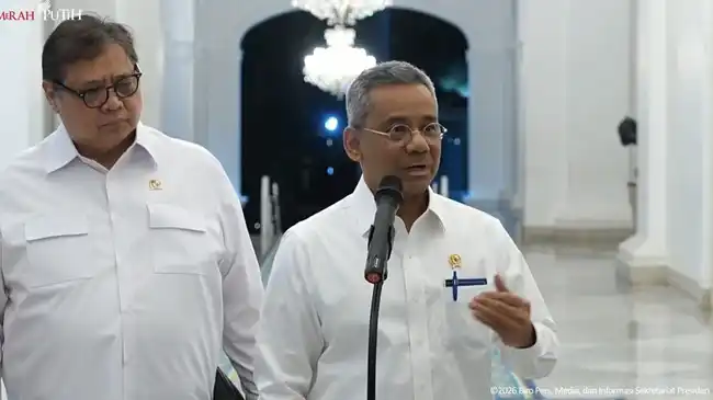 Airlangga dan Suahasil Sampaikan Kondisi Ekonomi kepada Prabowo