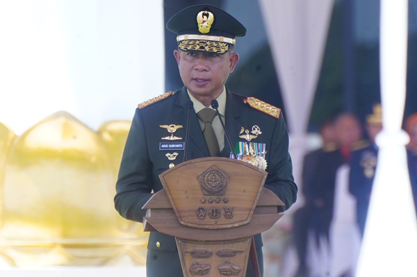 Panglima TNI Lantik 796 Perwira Prajurit Karier TNI Reguler dan Progsus TA 2026
